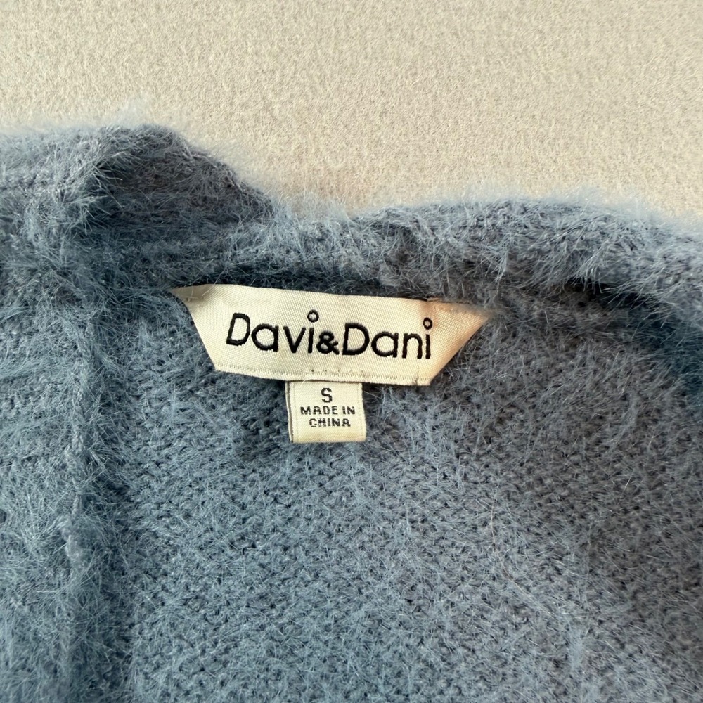 Davi & Dani Dusty Blue Fuzzy Eyelash Knit Open Front Cardigan with Pockets - Picture 4 of 6